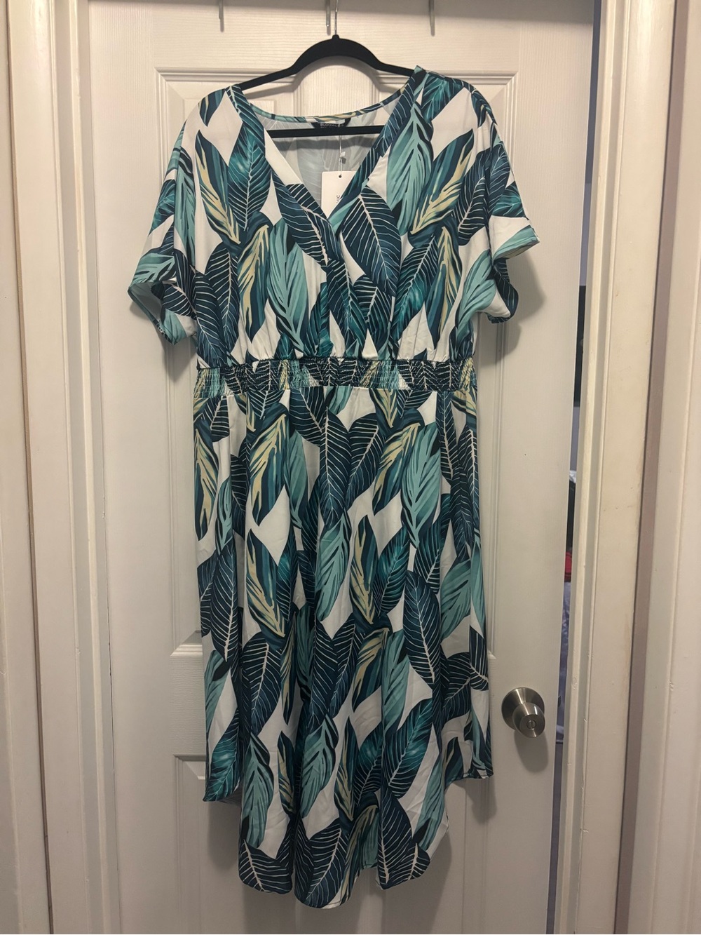 Bloomchic tropical leaf print dress size 1x